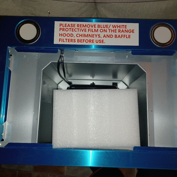 Cosmo Range Hood - Picture 3 of 11